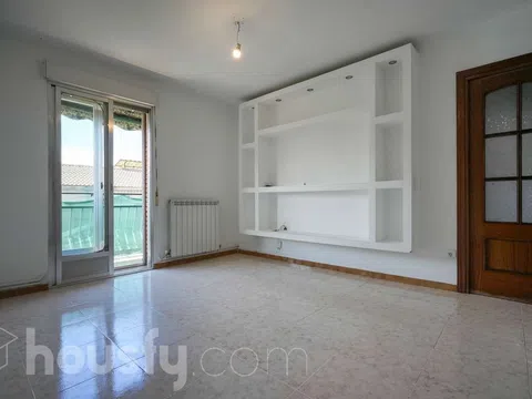 Flat / apartment in Calle Escandón, Villaverde Alto, Madrid