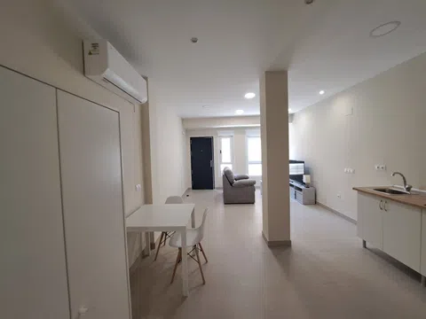 Studio in Calle Lanuza, Los Castillejos - La Trinidad, Málaga