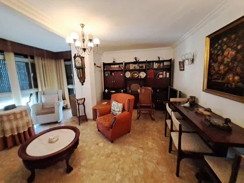 Flat / apartment in Calle Blas de Lezo, Los Castillejos - La Trinidad, Málaga