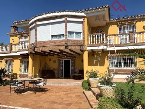 Detached house in Calle Bolina, Puertosol - Santa Isabel, Málaga