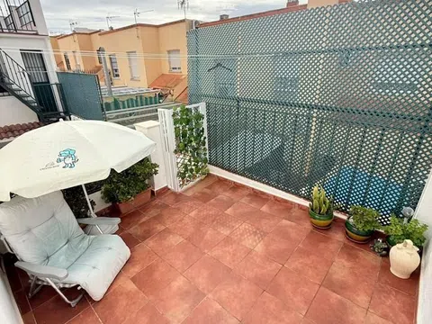 Terraced house in Calle Miguel Carrera, El Tejar - Hacienda Bizcochero, Málaga