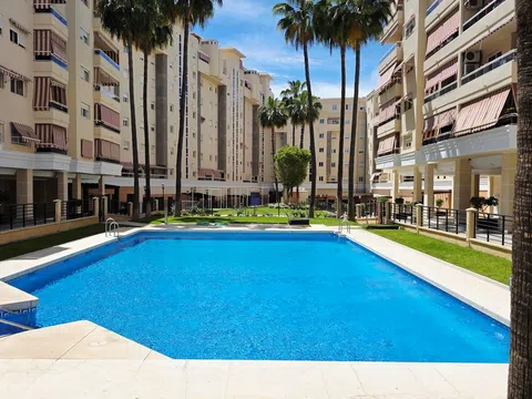 Flat / apartment in Avenida Jorge Luis Borges, Teatinos, Málaga