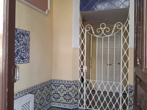 Flat / apartment in Calle Escuelas Pías, 10, Puerta Carmona-Puerta Osario-Amador de los Ríos, Sevilla