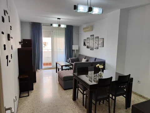 Flat / apartment in Calle Moriles, 2, Palmete-Padre Pío-Hacienda San Antonio, Sevilla