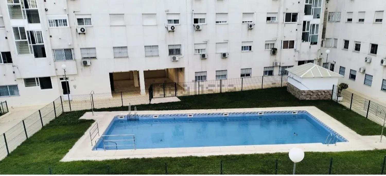 Flat / apartment in Calle Montoro, 11, Palmete-Padre Pío-Hacienda San Antonio, Sevilla