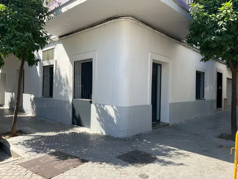 Flat / apartment in Cerro del Águila, Sevilla