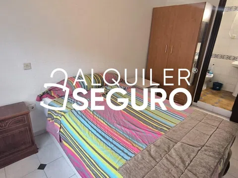 Flat / apartment in Calle Virgen de Belén, Plaza de Cuba - República Argentina, Sevilla