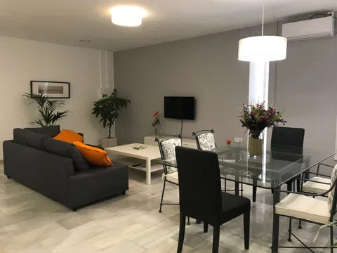 Flat / apartment in Calle Virgen del Valle, 60, Ramón de Carranza - Madre Rafols, Sevilla
