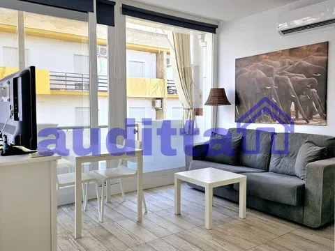 Studio in Virgen Del Valle, 13, Parque de los Principes - Calle Niebla, Sevilla