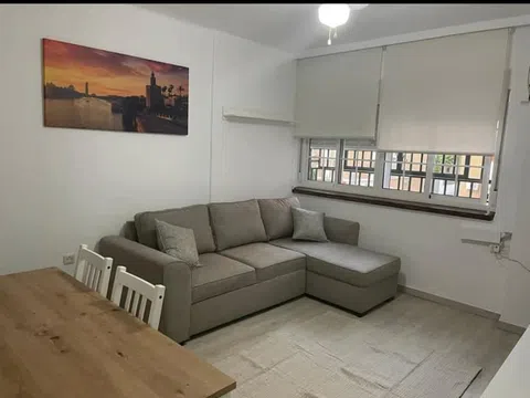 Flat / apartment in Calle los Romeros, 16, Doctor Fedriani, Sevilla