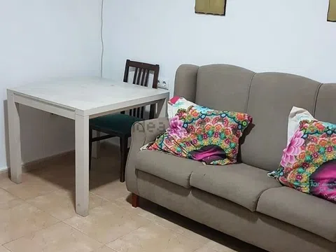 Flat / apartment in Avenida Doctor Fedriani, Doctor Fedriani, Sevilla