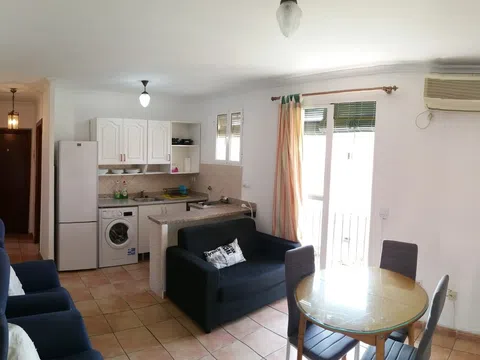 Flat / apartment in Calle Talgo, Parlamento - Torneo, Sevilla