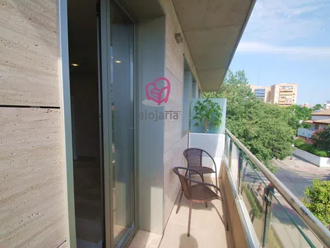 Flat / apartment in Calle Cardenal Lluch, 7, Nervión, Sevilla