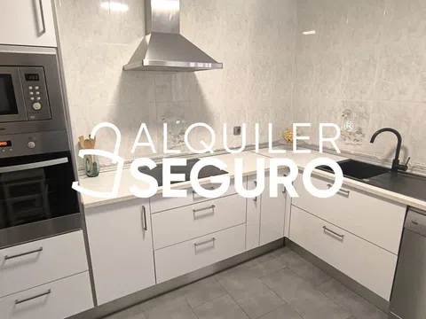 Flat / apartment in Avenida Veintiocho de Febrero, San Pablo, Sevilla