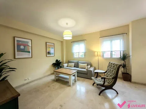 Duplex in Calle Rafael Belmonte García, Ronda de Triana-Patrocinio-Turruñuelo, Sevilla