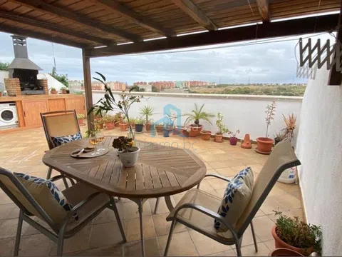 Duplex in Calle Riu Besòs, Campclar, Tarragona