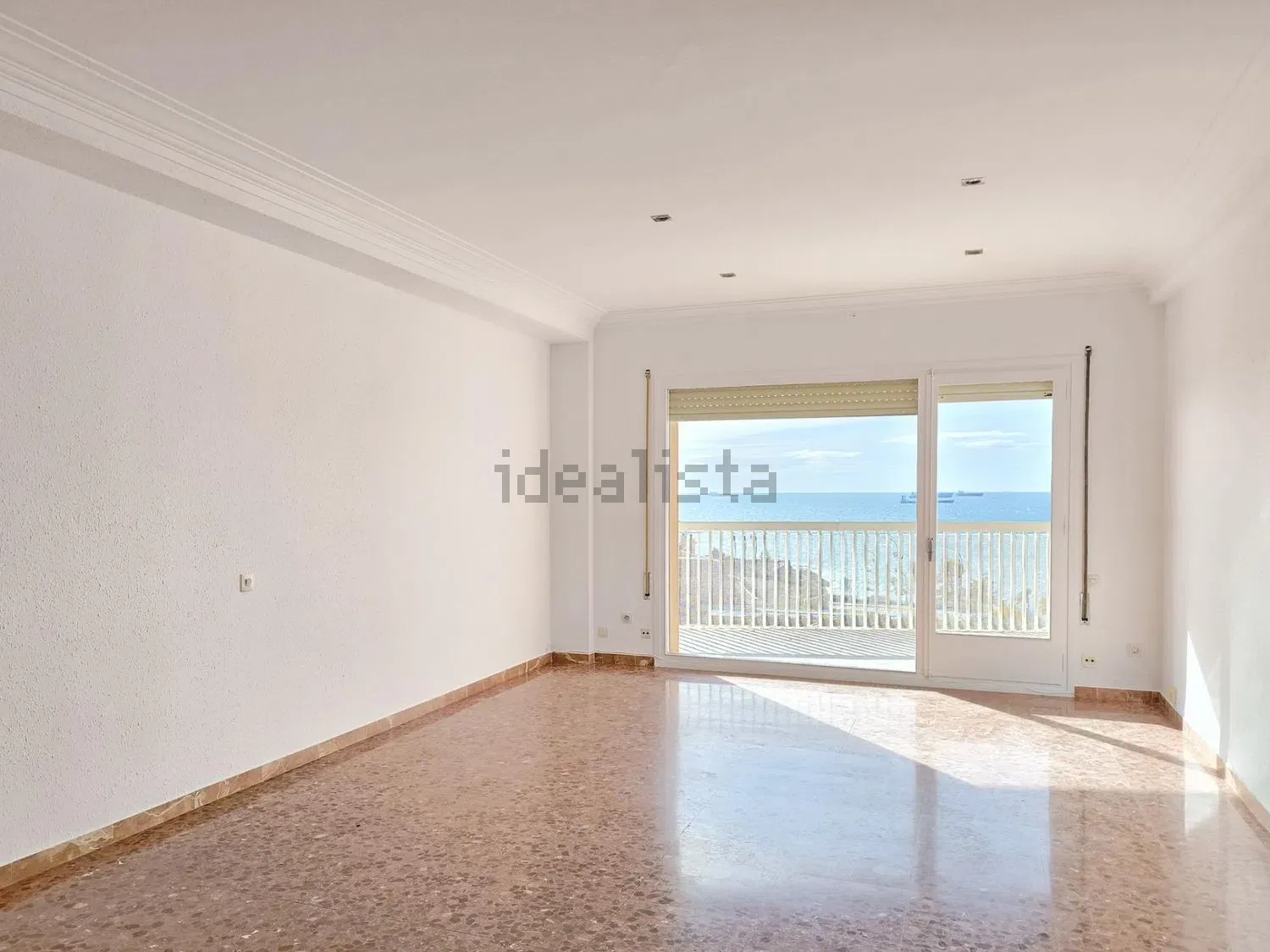 Flat / apartment in Calle Robert d'Aguiló, Eixample, Tarragona