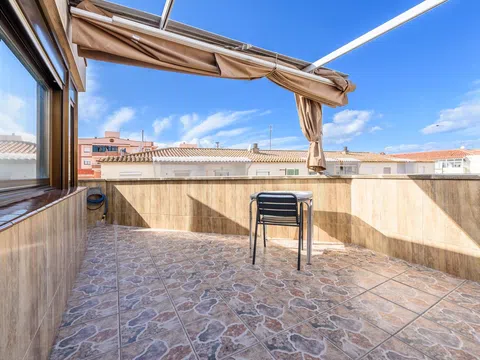 Duplex in Calle de Montblanc, Torreforta, Tarragona