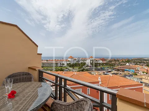 Penthouse in Avenida Virgen de Guadalupe, 78, Playa del Duque, Adeje