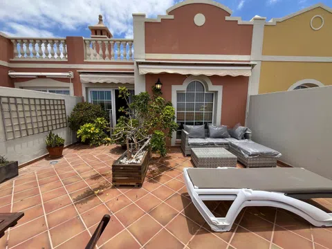 Terraced house in Calle Tucan, Palm Mar, Arona