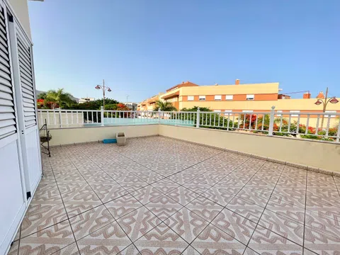 Semi-detached house in Calle las Vichas, Candelaria, Candelaria