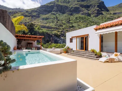 Detached house in Calle Volcán de Poniente, 2, Garachico