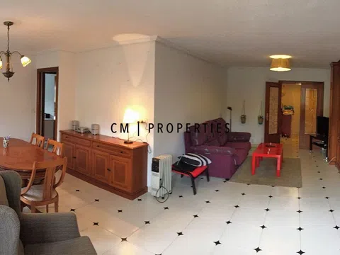 Flat / apartment in Avenida de Blasco Ibáñez, Ciutat Jardí, València