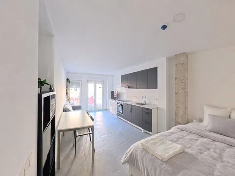 Studio in Calle de la Florista, 119, Benicalap, València