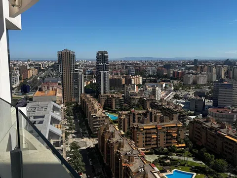 Flat / apartment in Avenida de les Corts Valencianes, Sant Pau, València