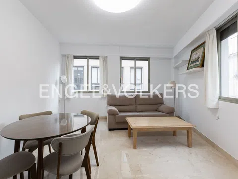 Flat / apartment in Calle del Historiador Chabás, La Seu, València