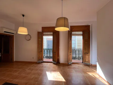Flat / apartment in Calle dels Aluders, 1, El Mercat, València