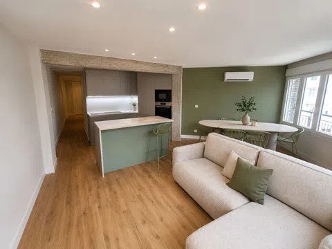 Flat / apartment in Calle dels Centelles, Russafa, València