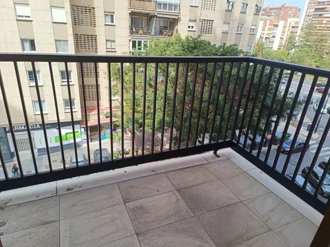 Flat / apartment in Avenida de Catalunya, Ciutat Universitària, València