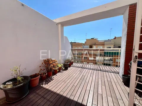 Penthouse in Calle d'Eduard Boscà, Mestalla, València