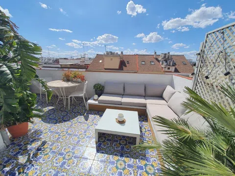 Penthouse in Calle de Francisco Moreno Usedo, Nou Moles, València
