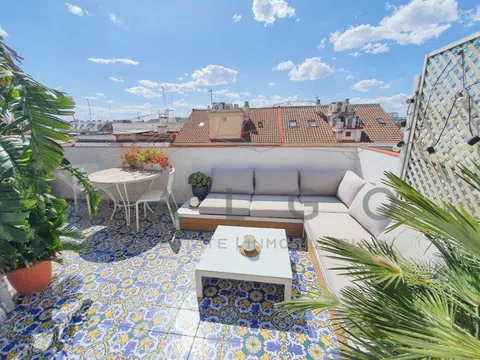 Penthouse in Calle de Francisco Moreno Usedo, Nou Moles, València