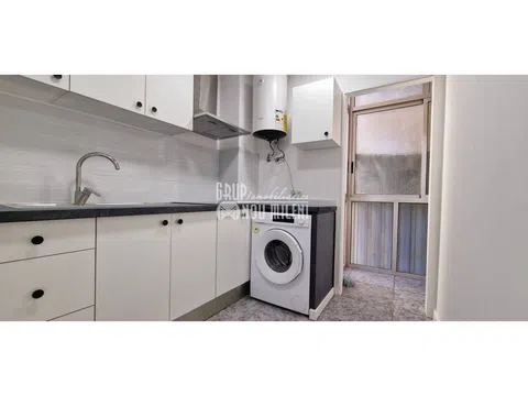 Flat / apartment in Calle del Doctor Enric López, Tres Forques, València
