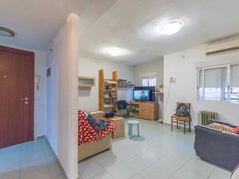 Property in L Olivereta