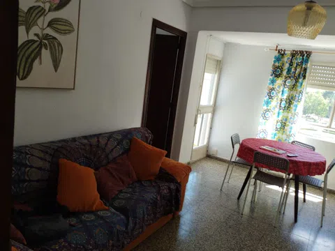 Flat / apartment in Calle d'Alboraia, Trinitat, València