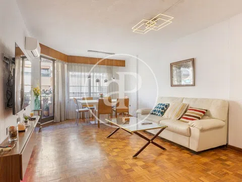 Flat / apartment in Calle d'Alboraia, Trinitat, València