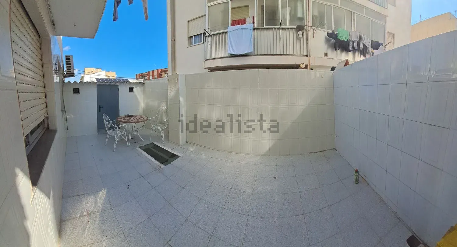 Flat in calle dels Alacreus, 71