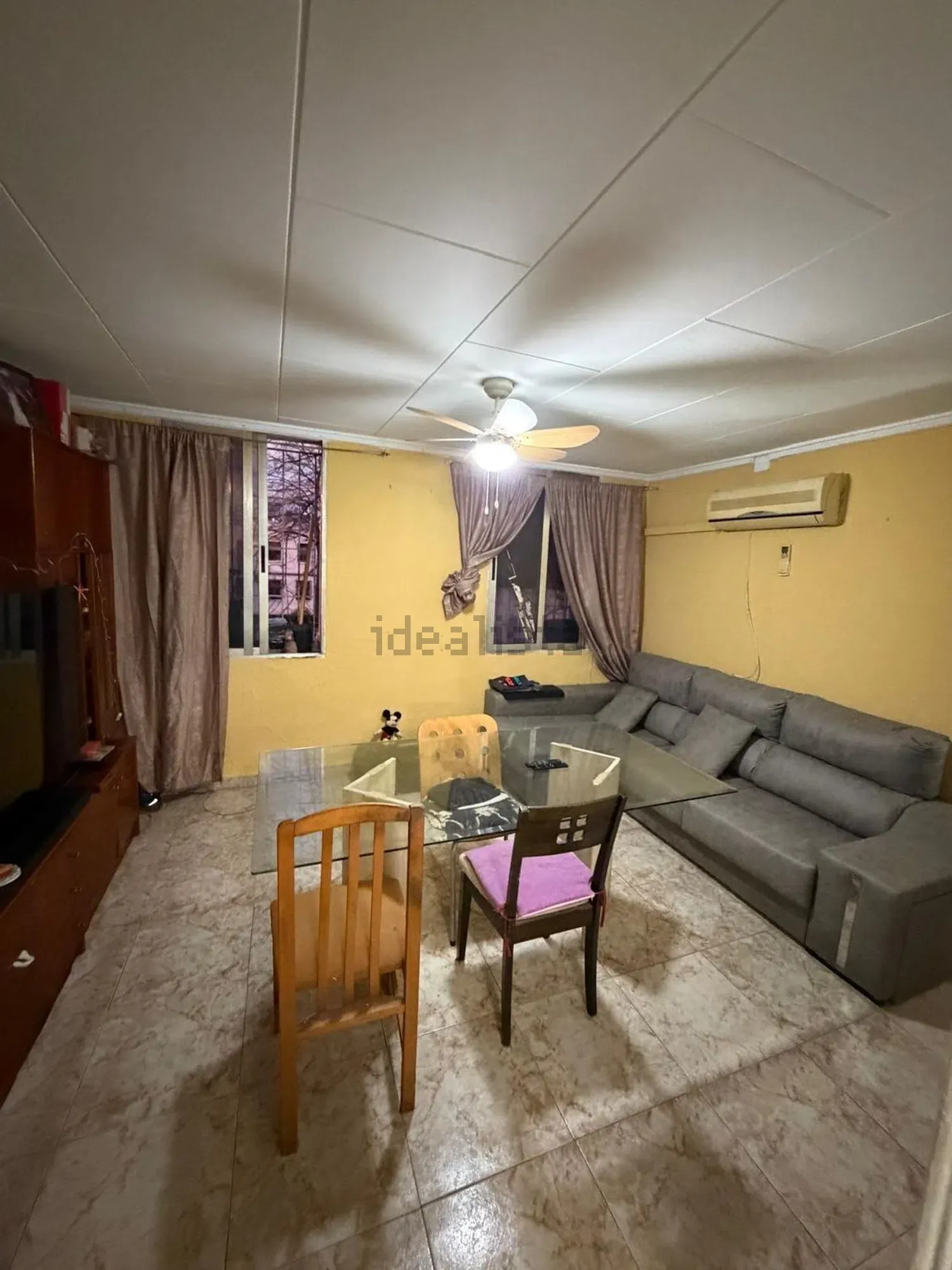 Flat in calle del Castell de Corbera