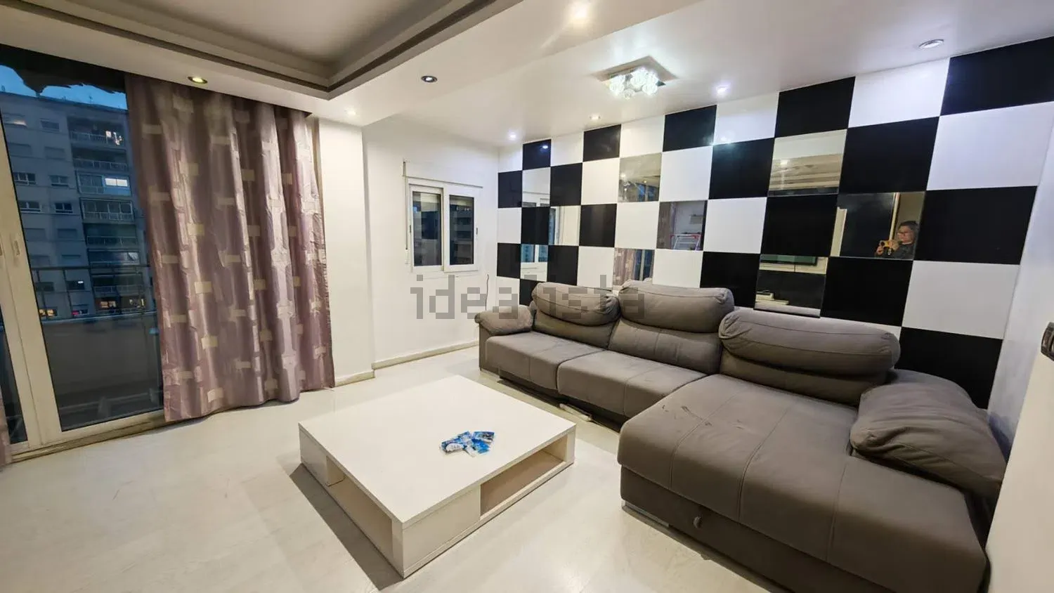 Flat in avenida d'Ausiàs March