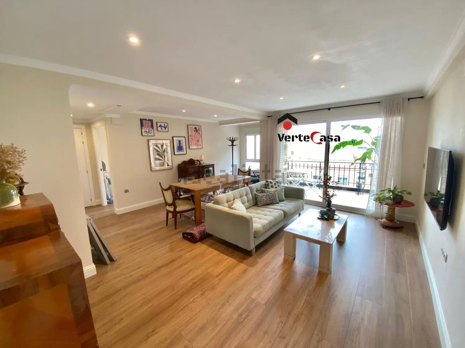 Flat in avenida del Doctor Waksman